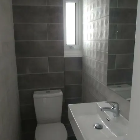 Glafkos House 735 דירה לימסול